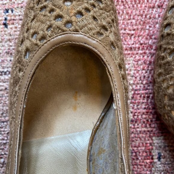 Stuart Weitzman Light Brown Perforated Wooden Heels - Picture 7 of 14